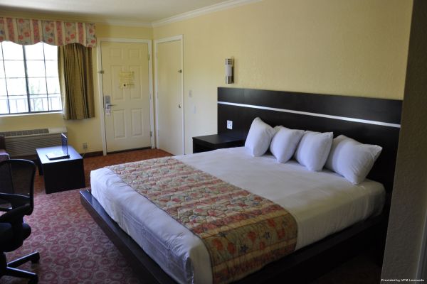 COUNTRY INN SONORA (Jamestown)